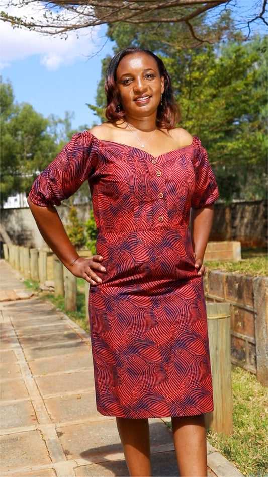 Sheath - Navy blue, red dots motifand bracelet sleeves.