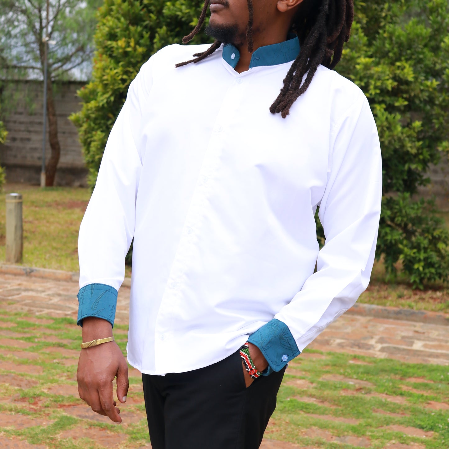 Long sleeve shirt-White, blue collar