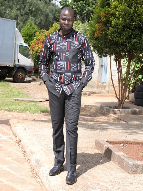 Casual Smart 2 piece.  Black background, red and whilte   blocks motif with black contrast.