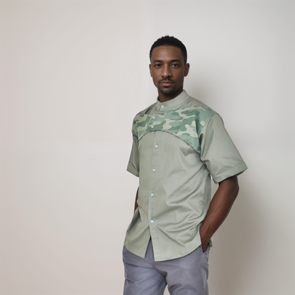 Short sleeve shirt - Jungle green with extra camouflage of forest green and dark green motif on chest.